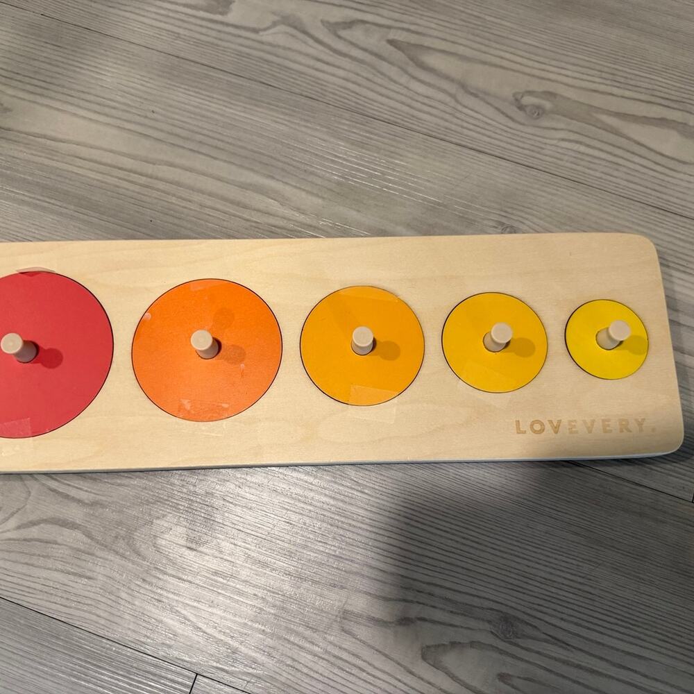 Lovevery Circle of Friends Puzzle